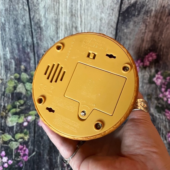 JAKKS Pacific Disney Moana's Musical Water Snow Globe and Jewelry Box WORKS 6" - Picture 11 of 12